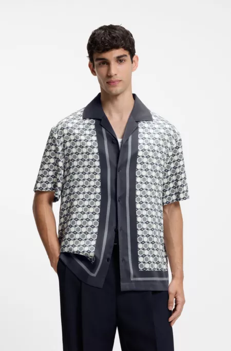 Oversize-fit printed shirt