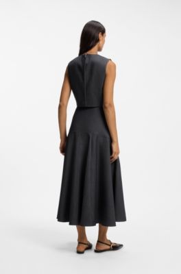 Voluminous A-line skirt in virgin wool, Black