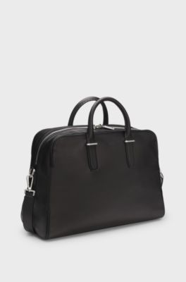 Runway holdall in leather with embossed logo, Black