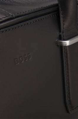 Runway holdall in leather with embossed logo, Black