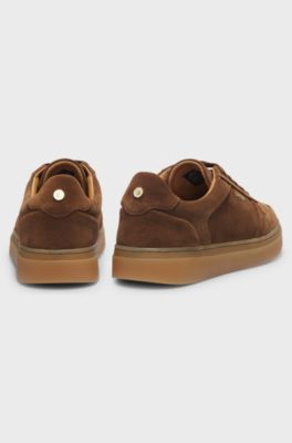 Low-top suede trainers, Brown