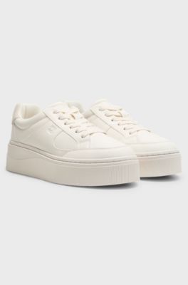 Platform trainers, Natural