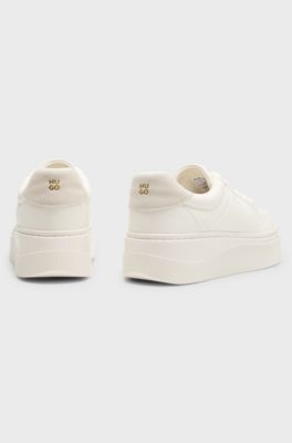 Platform trainers, Natural