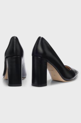D&eacute;collet&eacute; in pelle, Nero
