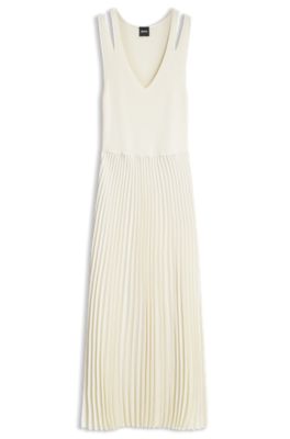 Pliss&eacute; dress, Natural