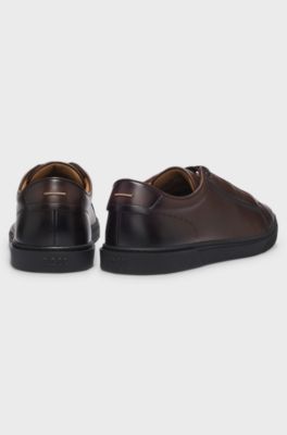 Sneakers basse in pelle spazzolata di qualit&agrave; superiore, Marrone scuro