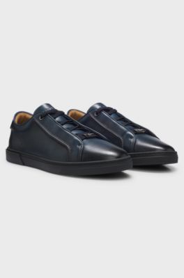 Low-cut trainers in premium brushed leather, Dark Blue
