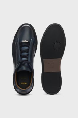 Low-cut trainers in premium brushed leather, Dark Blue