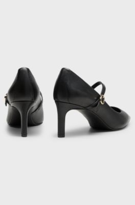 Buckled pumps, Black