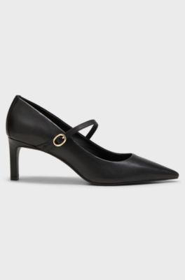 Buckled pumps, Black