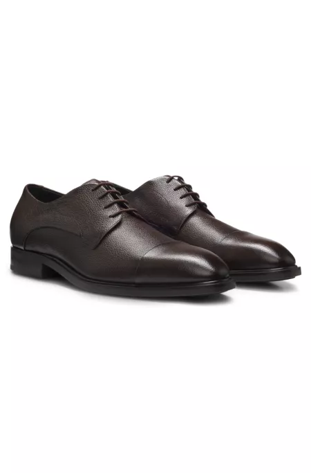 Derbies en cuir grainé confectionnées en Italie
