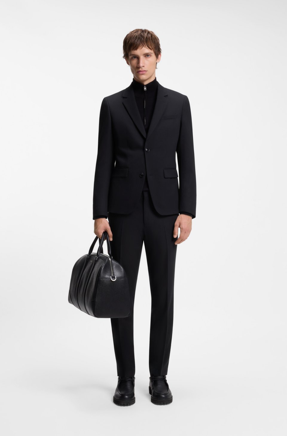 Two-piece slim-fit suit in micro-patterned wool