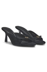 Open-toe pumps, Black