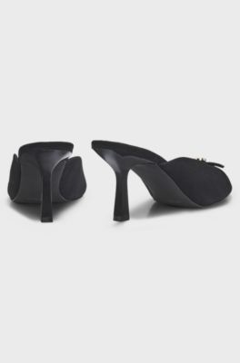 Open-toe pumps, Black