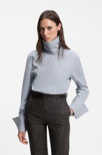 Camicetta in cotone con collo alto, Celeste
