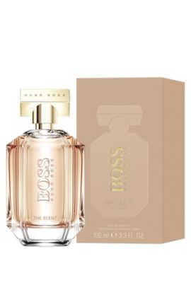 Schouderophalend herhaling schoolbord BOSS | The Scent for Her | HUGO BOSS Perfume | 50ml, 100ml, 150ml, 200ml