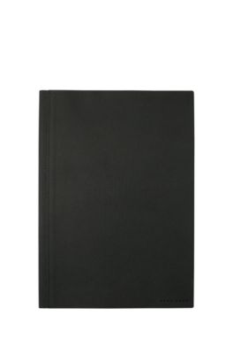 Coffret cadeau compos&eacute; d&rsquo;un carnet&nbsp;A4 et d&rsquo;un stylo roller en tissu gris fonc&eacute;, Gris sombre