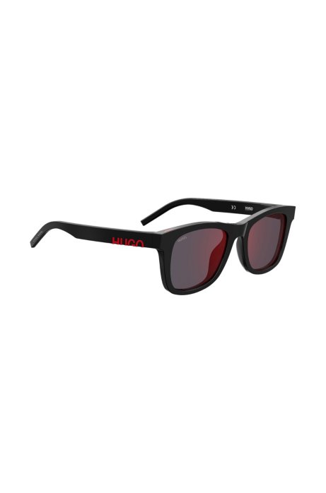 Black sunglasses with mirrored red lenses and cropped logo, Black