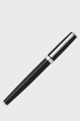 Penna stilografica in lacca nera lucida con anello con logo, Nero