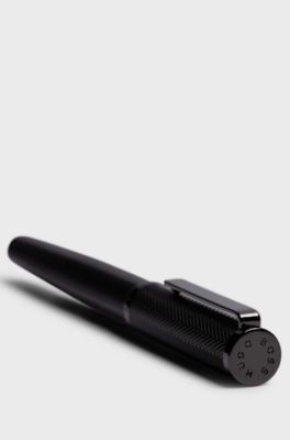 Herringbone-textured rollerball pen in brass, Black
