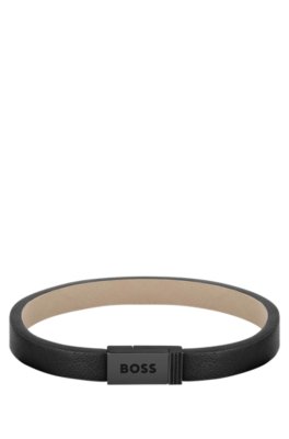Bracelet en cuir noir avec fermeture logotée