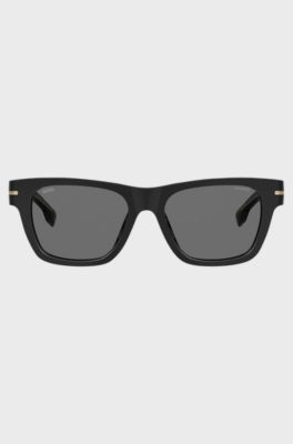 Black sunglasses with gold-tone details, Black