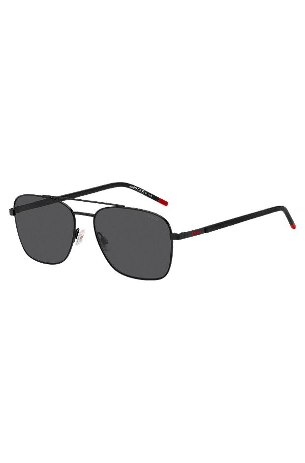 Sonnenbrille mit Doppelsteg und Logo an den Bügeln, Schwarz