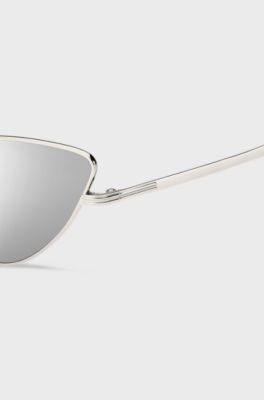 Lunettes de soleil &oelig;il de chat en acier avec d&eacute;tails embl&eacute;matiques, Argent