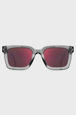 Lunettes de soleil en ac&eacute;tate transparent avec verres rouges, Gris chin&eacute;