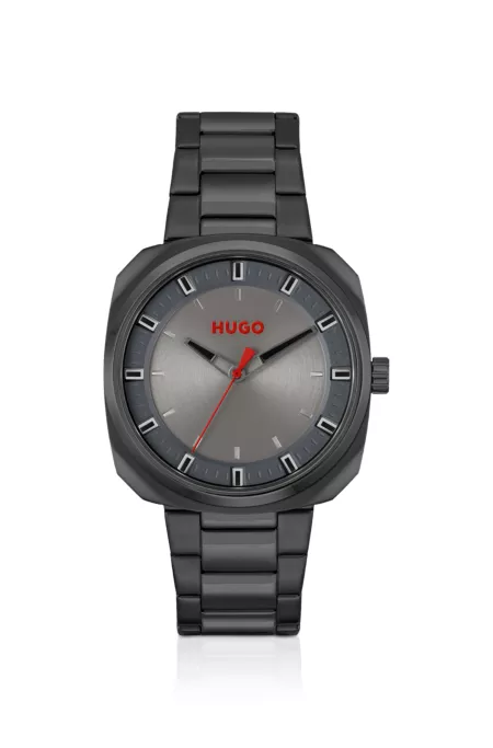 Black-plated watch with link bracelet