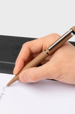 Stylo &agrave; bille camel avec rayure embl&eacute;matique, Beige