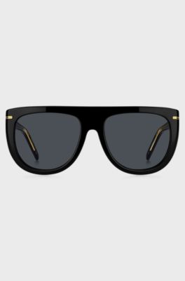 Gafas de sol de acetato negro con detalles met&aacute;licos dorados, Negro