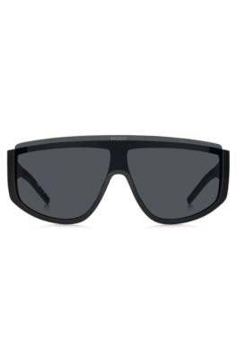 Hugo Mask-style Sunglasses In Black With Stacked Logo