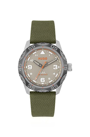Horloge met grijze wijzerplaat en polsband van groen materiaal, Kaki
