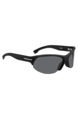 Mask-style sunglasses in black with silver-tone hardware, Black