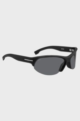 &Oacute;culos escuros estilo m&aacute;scara em preto com detalhes prateados, Black