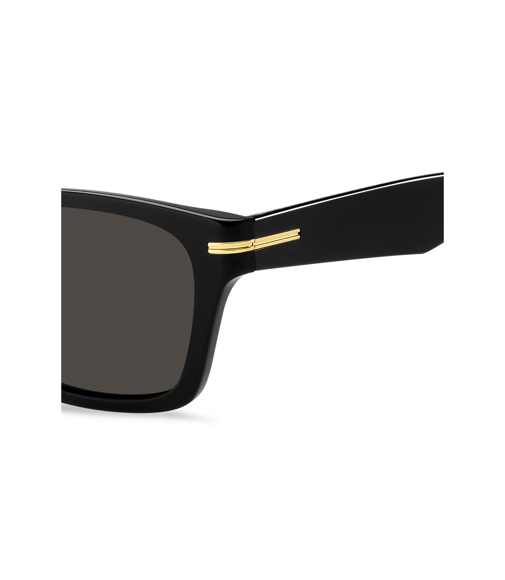 hbeu58138158_999_240?wid=1980&