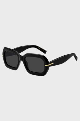 Gafas de sol de acetato negro con bisagras en tono dorado, Negro