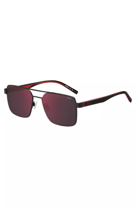 Double-bridge sunglasses in black and red