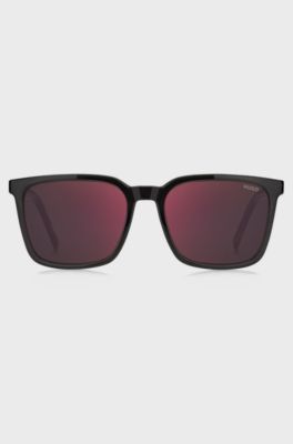 Grey sunglasses with textured temples, Black