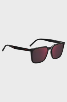 Grey sunglasses with textured temples, Black