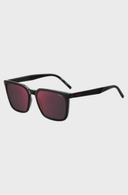 Lunettes de soleil grises avec branches textur&eacute;es, Noir
