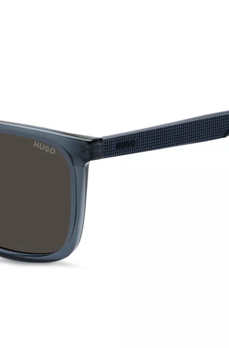 Blue sunglasses with textured temples