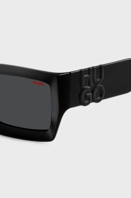 Black sunglasses with stacked-logo temples, Black