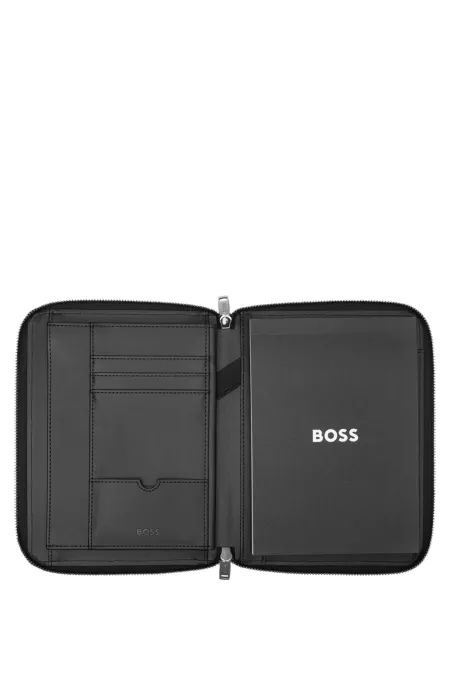 Schwarze DIN-A5-Konferenzmappe mit umlaufendem Reißverschluss und geprägten Monogrammen