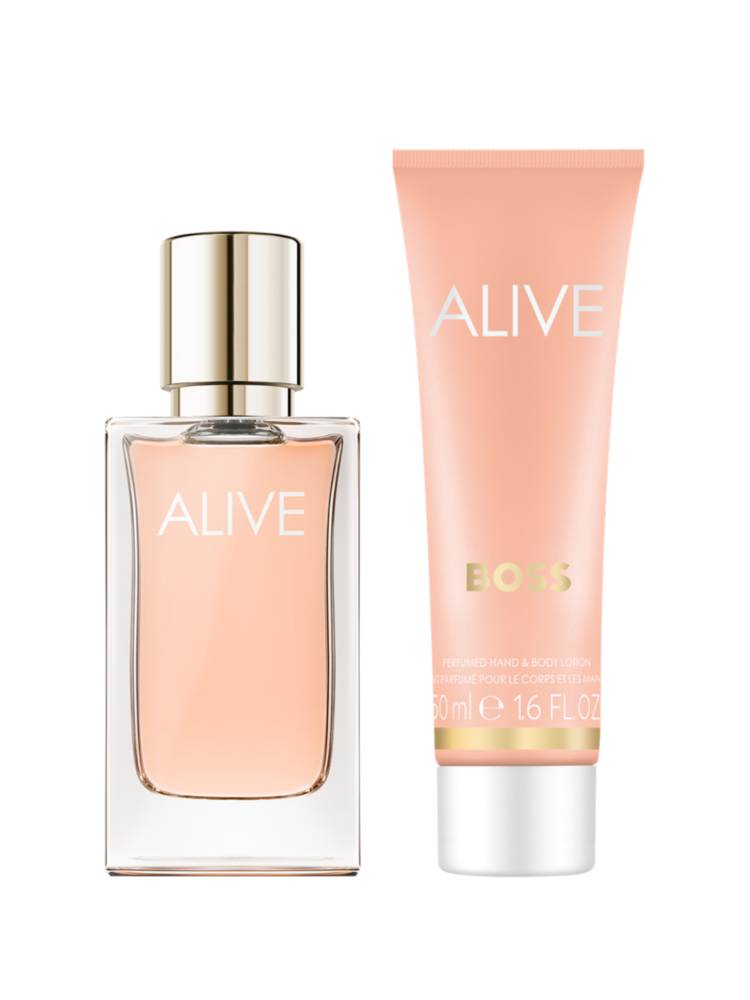 Artikel klicken und genauer betrachten! - Das BOSS Alive Geschenk-Set in einer schicken Box mit rosa Details verleiht den Festtagen einen fröhlichen Touch. Spritziger Apfel und intensiver arabischen Jasmin treffen auf holzige Basisnoten mit lieblichen Vanillenuancen. Das Set besteht aus einem 30-ml-Flakon mit Eau de Parfum und einer 50-ml-Bodylotion. Inhaltsstoffe: Alkohol Denat. | im Online Shop kaufen