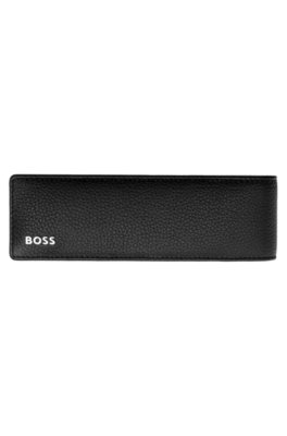Pen pouch in black grained leather