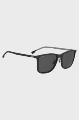 Lunettes de soleil noires avec verres polaris&eacute;s, Noir