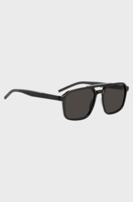 Sonnenbrille in Schwarz und Grau mit Doppelsteg, Schwarz