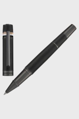 Stylo &agrave; bille avec corps textur&eacute; et anneau &agrave; rayures embl&eacute;matiques, Noir
